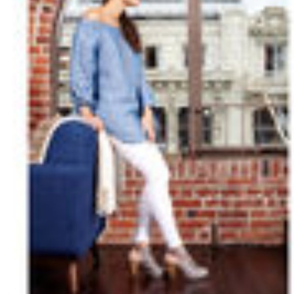 Winning Peep Toe Lasercut Sandal - Picture 3 of 4